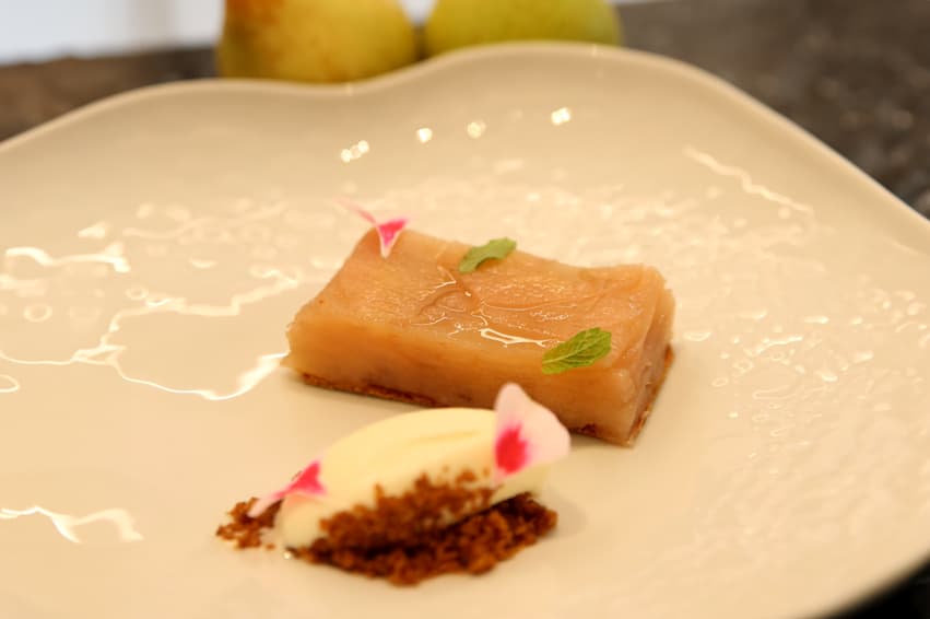 Terrina de Pera Rocha do Oeste e Gelado de Queijo Brie